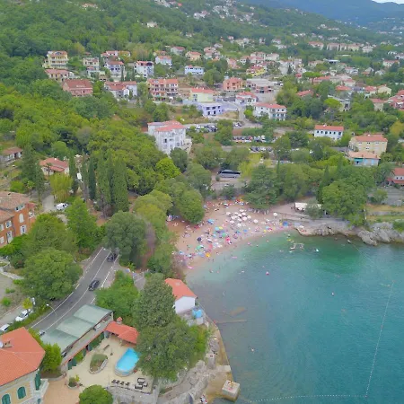 Villa Rose Apartment Lovran Exterior photo